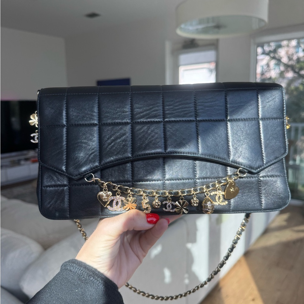 RARE Chanel Lucky Charm Chocolate Bar Flap Bag Black Gold 13 Series Collector - Picture 10 of 15